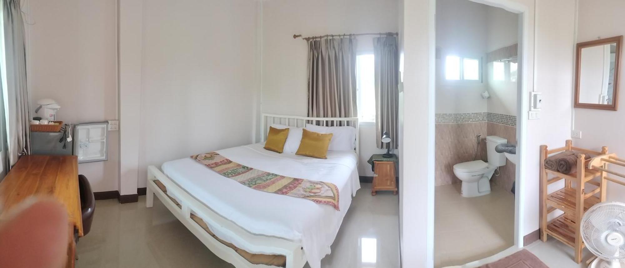 M-Plus Homestay Sukhothai Buitenkant foto